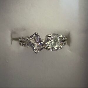 Bomb Party The Diana Ring Size 11